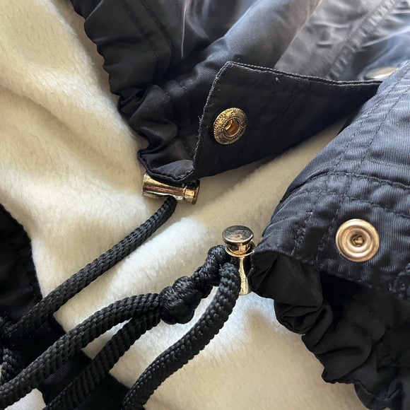 Forever 21 black bomber jacket - Picture 5 of 5